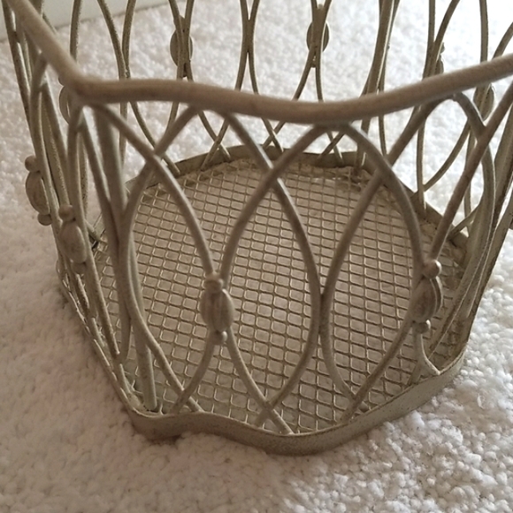 Vintage Style Candle Holder - Picture 2 of 4